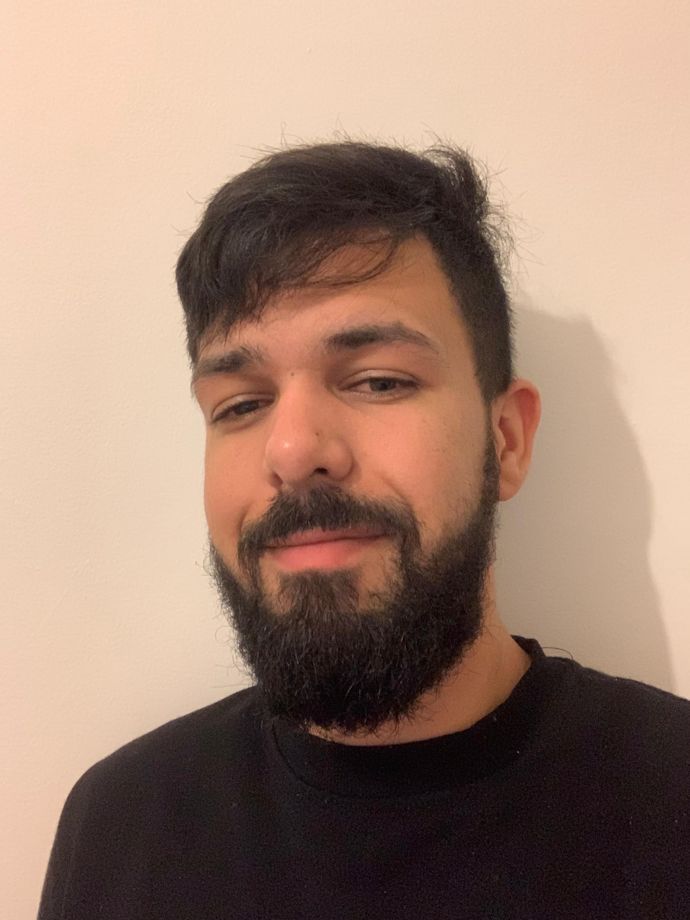 Retrato profissional de Lorenzzo Silva